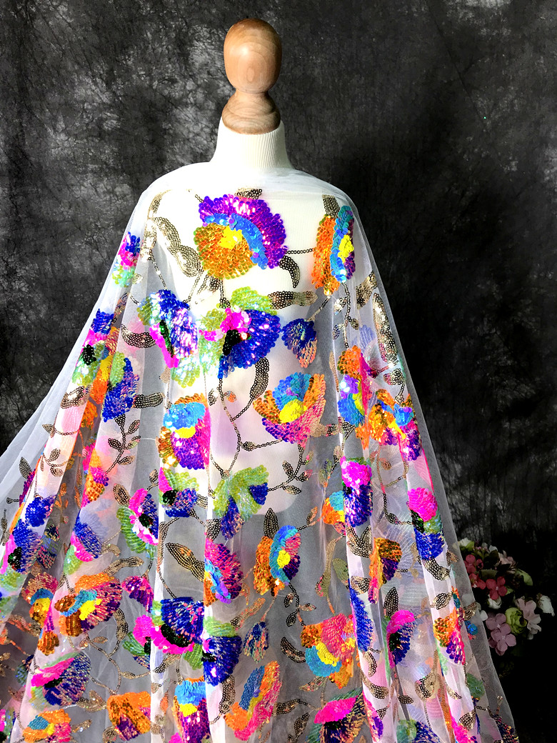 Colorful Crystal Sequins Flowe - Crystal Mesh Fabric recension och pris