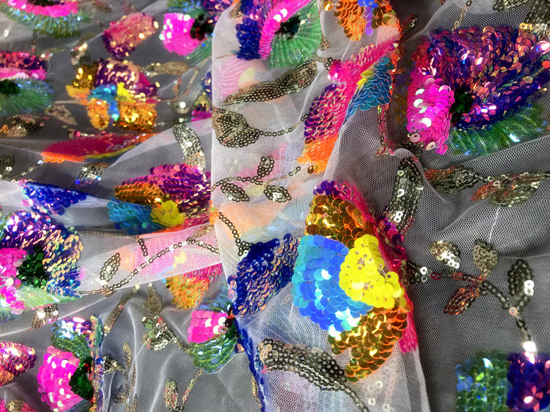 Colorful Crystal Sequins Flowe - Crystal Mesh Fabric recension och pris