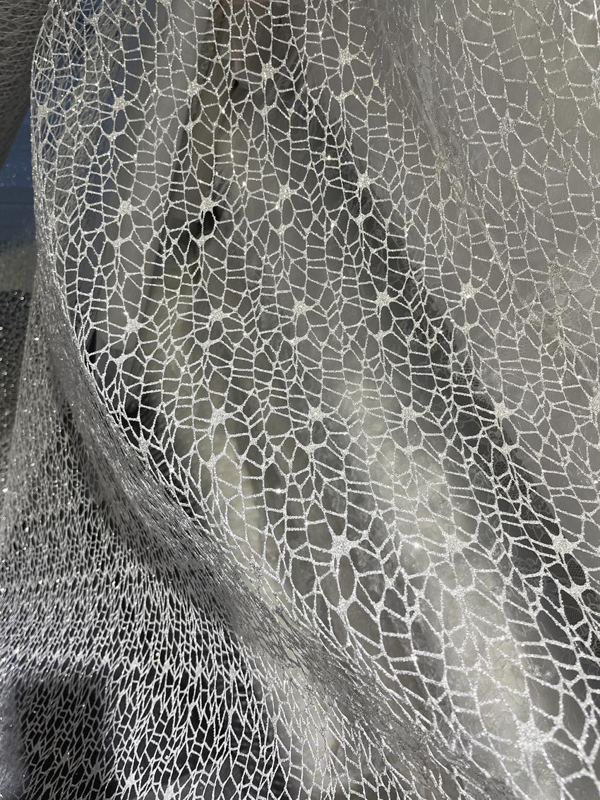White Glitter Shiny Irregular  - Crystal Mesh Fabric recension och pris